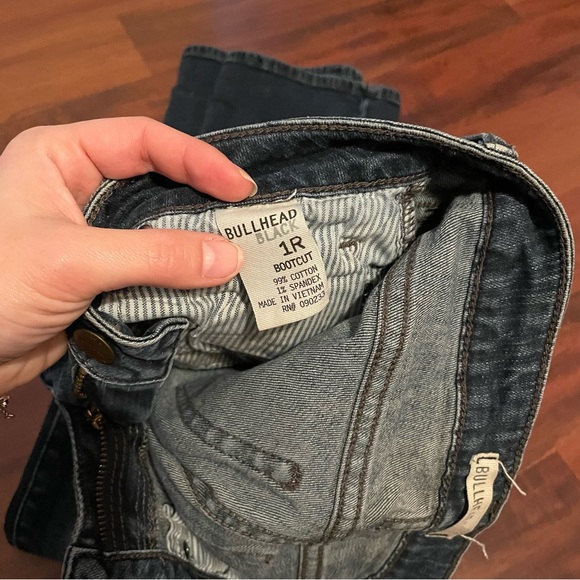 Bullhead Bootcut Jeans - Picture 1 of 4